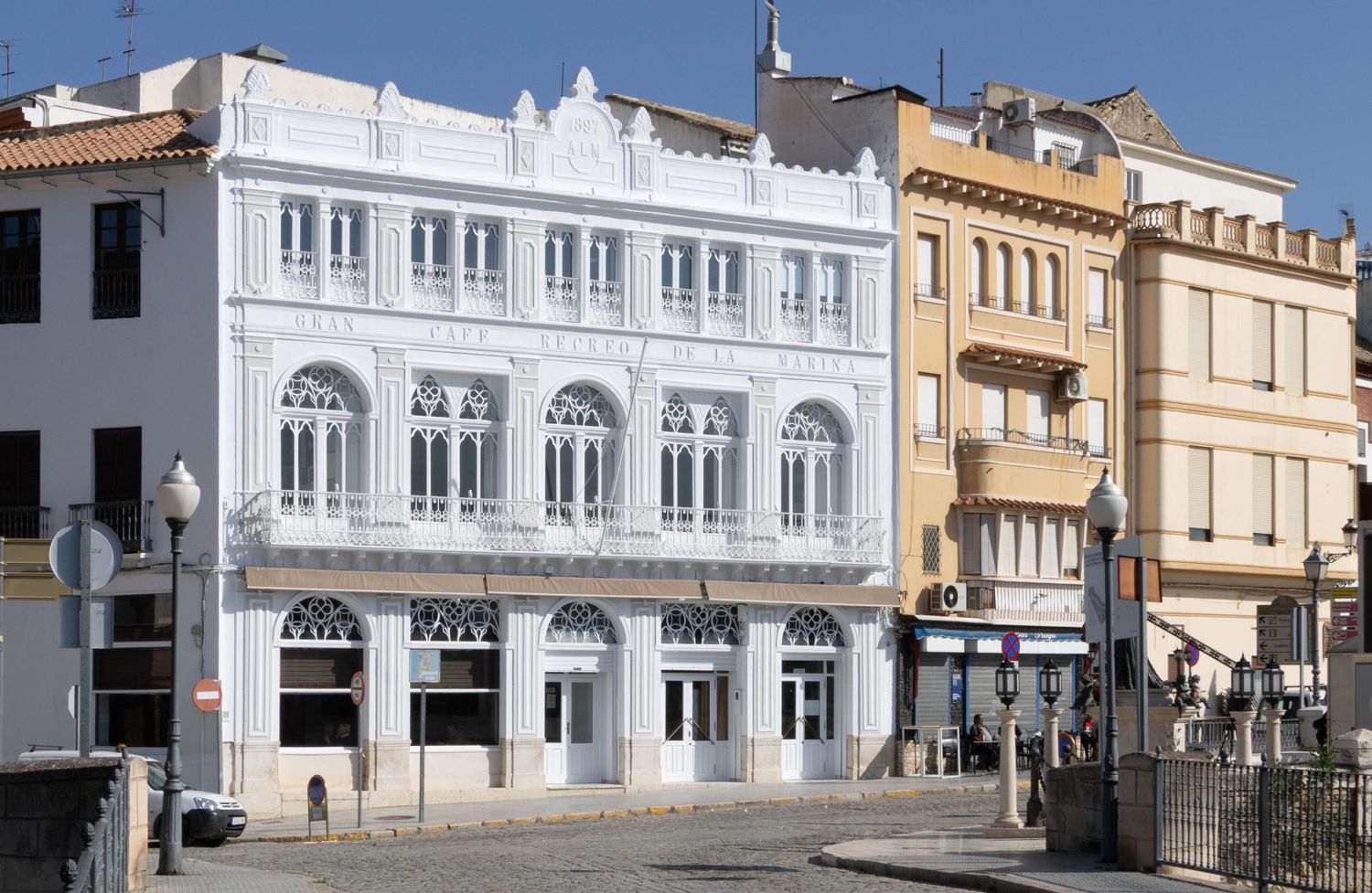 RESTAURACIÓN DE LA FACHADA DEL CASINO PONTANÉS
